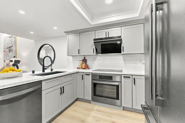 1459 Tyler Park Way, Mountain View, CA 94040