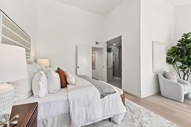 1459 Tyler Park Way, Mountain View, CA 94040