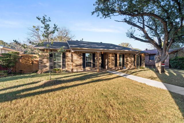 8629 Baumgarten Drive, Dallas, TX 75228