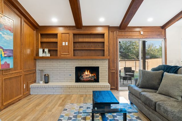 8629 Baumgarten Drive, Dallas, TX 75228