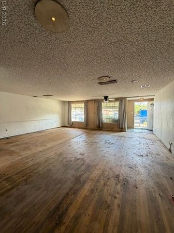 1929 Ballard Drive, Las Vegas, NV 89104