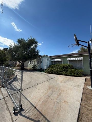 1929 Ballard Drive, Las Vegas, NV 89104