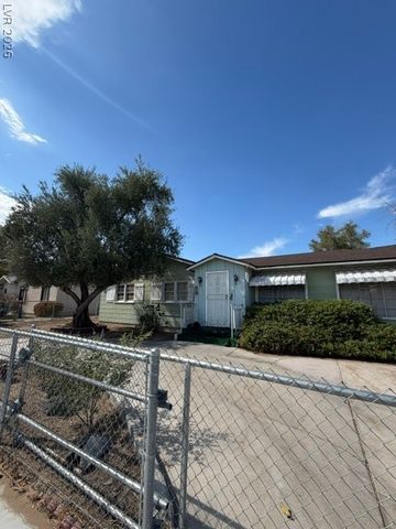 1929 Ballard Drive, Las Vegas, NV 89104