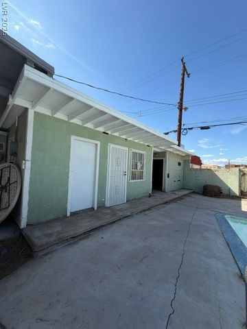 1929 Ballard Drive, Las Vegas, NV 89104