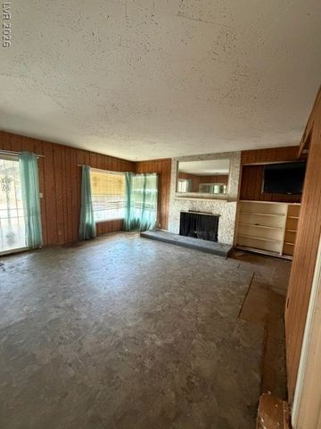 1929 Ballard Drive, Las Vegas, NV 89104