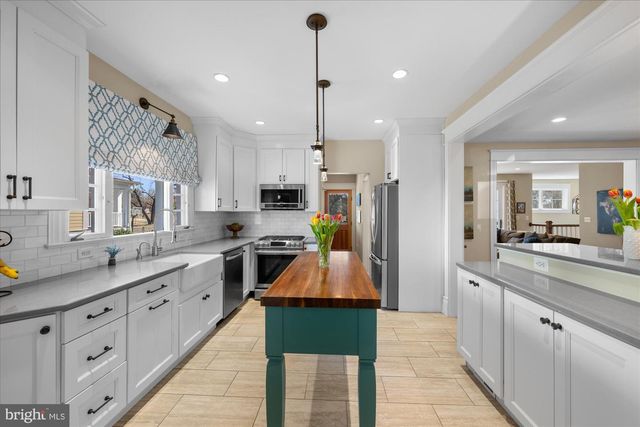 6726 25TH ST N, Arlington, VA 22213