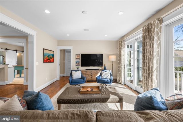 6726 25TH ST N, Arlington, VA 22213