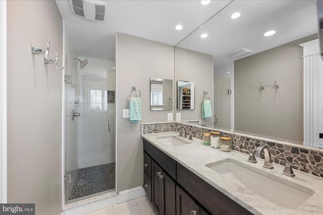 6726 25TH ST N, Arlington, VA 22213