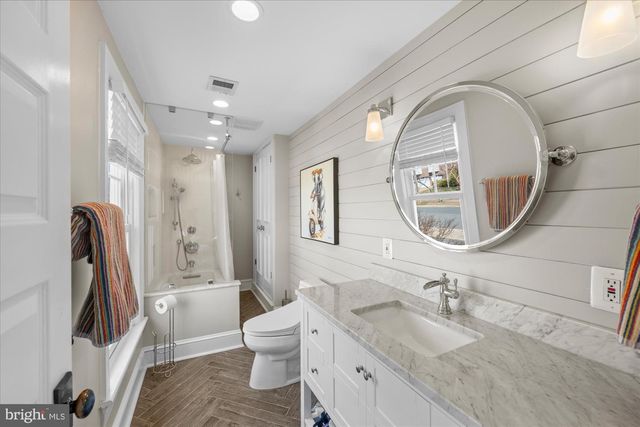 6726 25TH ST N, Arlington, VA 22213