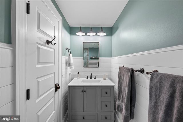 6726 25TH ST N, Arlington, VA 22213