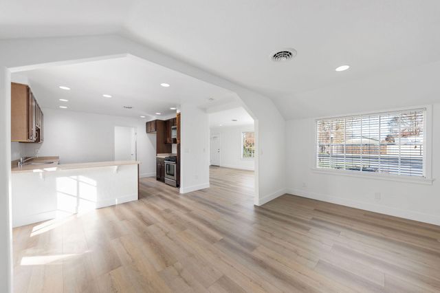 3119 Merriman Road, Medford, OR 97501