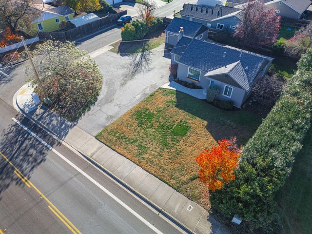 3119 Merriman Road, Medford, OR 97501