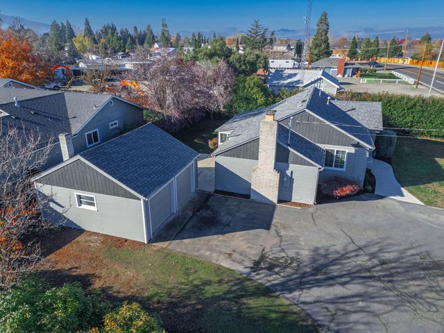3119 Merriman Road, Medford, OR 97501