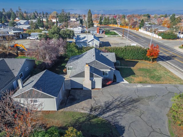 3119 Merriman Road, Medford, OR 97501