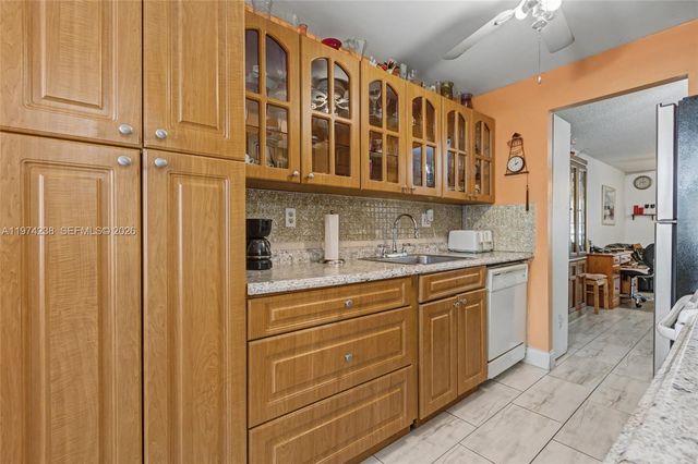 2649 NW 48th Terrace 237, Lauderdale Lakes, FL 33313