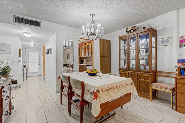 2649 NW 48th Terrace 237, Lauderdale Lakes, FL 33313