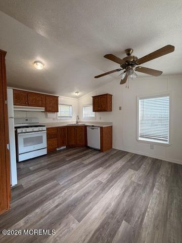 112 Woodside Road, New Egypt, NJ 08533