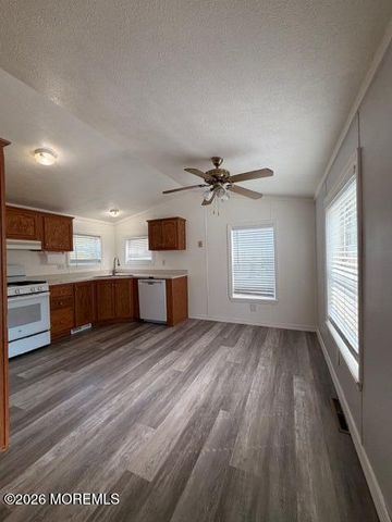 112 Woodside Road, New Egypt, NJ 08533