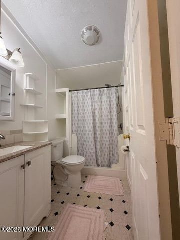 112 Woodside Road, New Egypt, NJ 08533