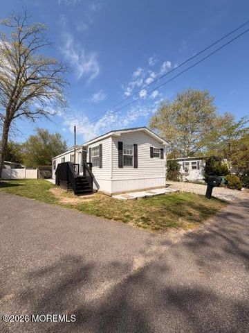 112 Woodside Road, New Egypt, NJ 08533