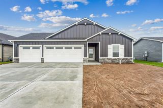 1606 N Topaz Ln, Mulvane, KS 67110