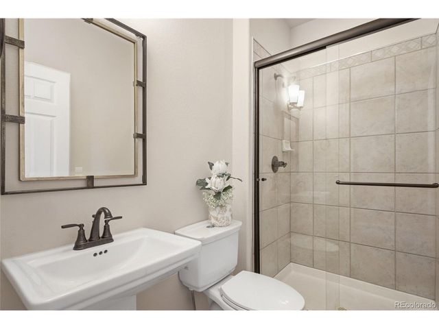 22386 E Arbor Pl, Aurora, CO 80016