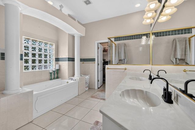 2 FORGE LANE, Palm Coast, FL 32137