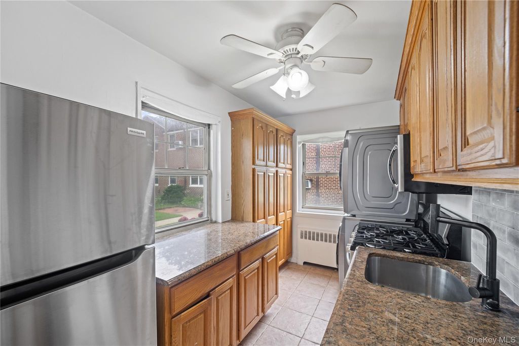 252-38 60th Avenue L #591, Little Neck, NY 11362 — photo 2