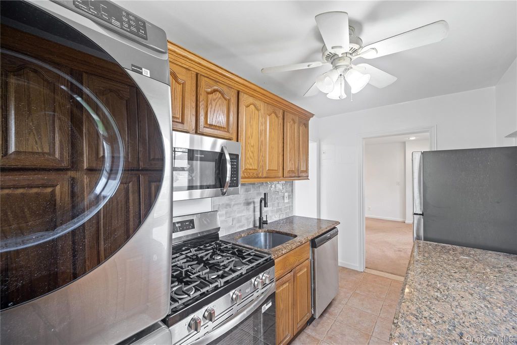252-38 60th Avenue L #591, Little Neck, NY 11362 — photo 4