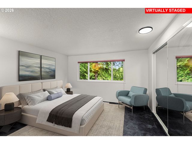 4880 Sw SCHOLLS FERRY Rd 32, Portland, OR 97225
