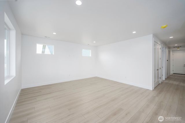 915 Ivy Street NE, Ephrata, WA 98823