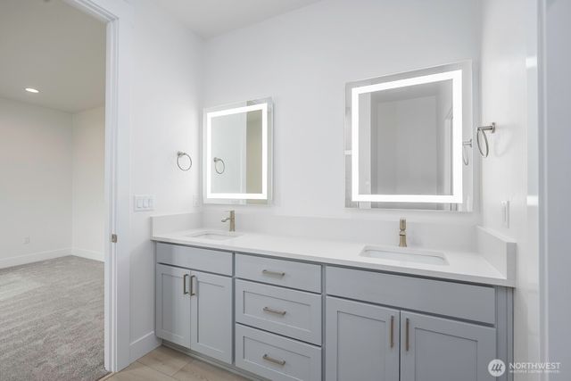 915 Ivy Street NE, Ephrata, WA 98823