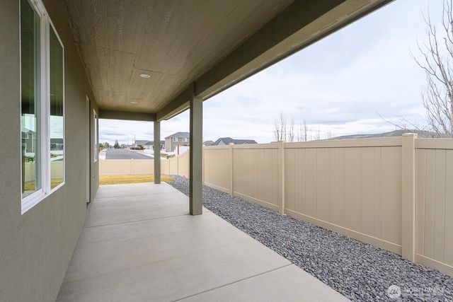 915 Ivy Street NE, Ephrata, WA 98823