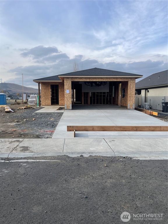 915 Ivy Street NE, Ephrata, WA 98823