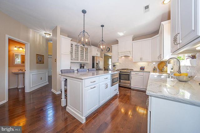 3149 FOX DR, Chalfont, PA 18914