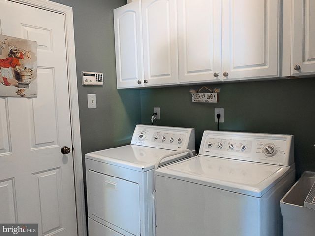 3149 FOX DR, Chalfont, PA 18914