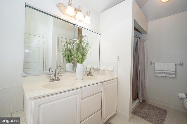 3149 FOX DR, Chalfont, PA 18914