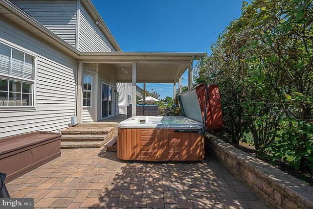 3149 FOX DR, Chalfont, PA 18914