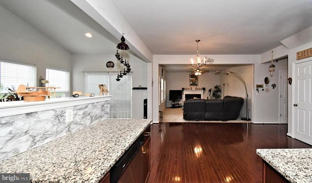 245 SUMNER CT, Harleysville, PA 19438
