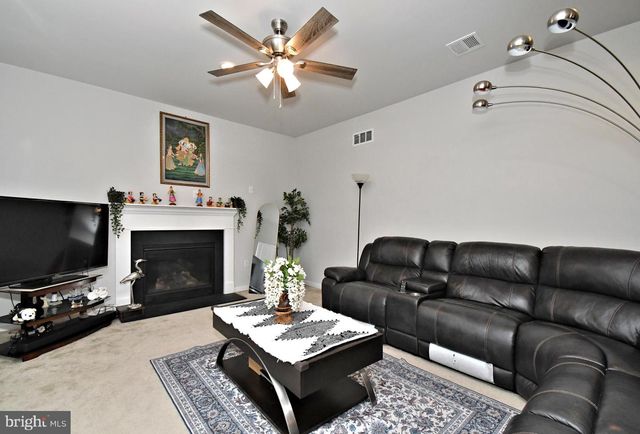 245 SUMNER CT, Harleysville, PA 19438