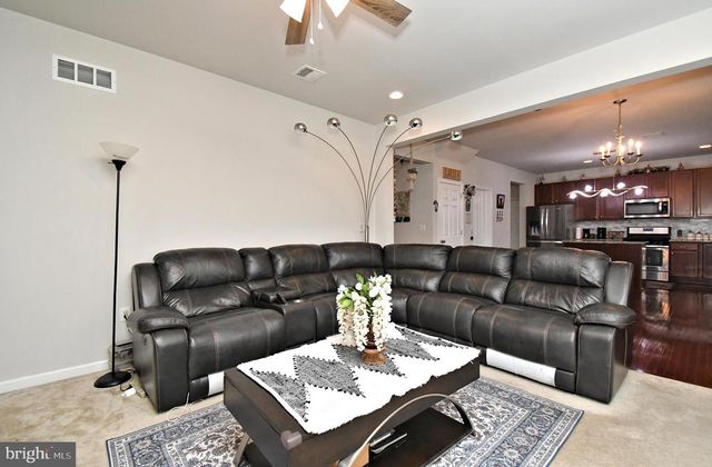245 SUMNER CT, Harleysville, PA 19438