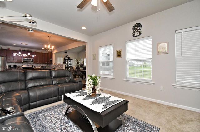 245 SUMNER CT, Harleysville, PA 19438