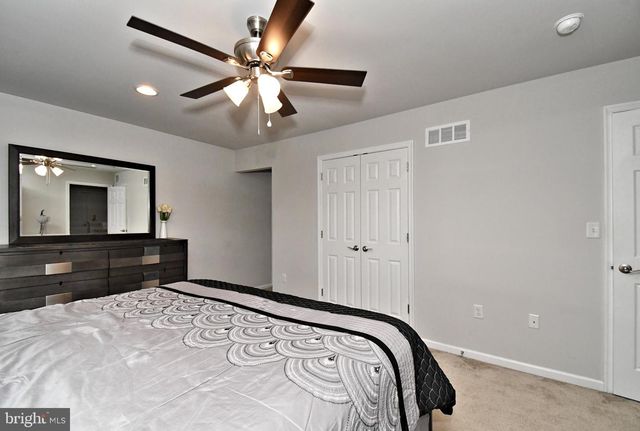245 SUMNER CT, Harleysville, PA 19438