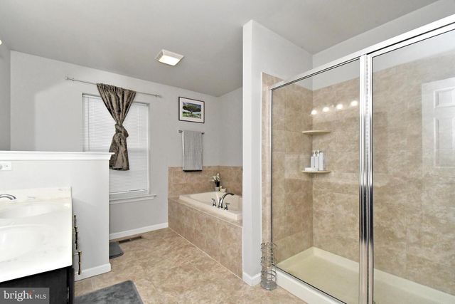 245 SUMNER CT, Harleysville, PA 19438