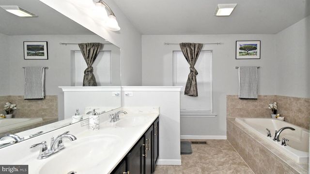 245 SUMNER CT, Harleysville, PA 19438