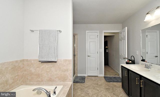 245 SUMNER CT, Harleysville, PA 19438