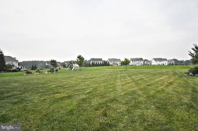 245 SUMNER CT, Harleysville, PA 19438