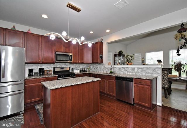 245 SUMNER CT, Harleysville, PA 19438