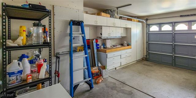 4100 Highland Castle Court, Las Vegas, NV 89129