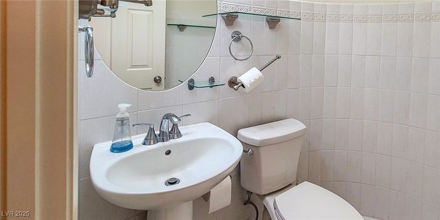 4100 Highland Castle Court, Las Vegas, NV 89129